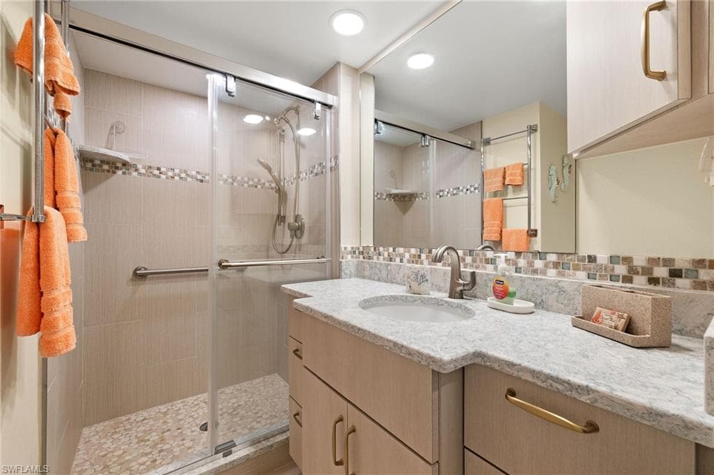 979 E Gulf DR # D441, SANIBEL FL 33957-16