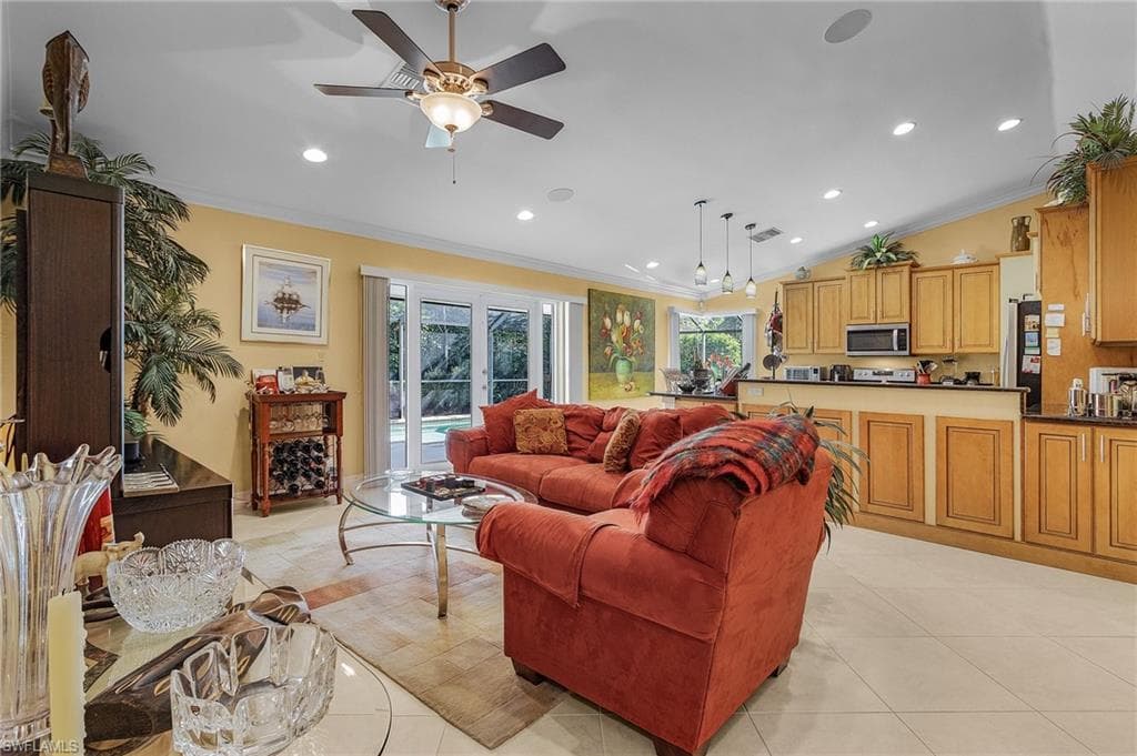 10094 Boca CIR, NAPLES FL 34109-4