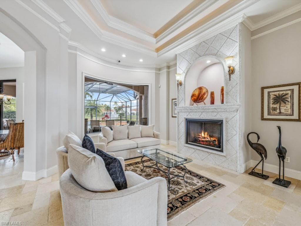 16509 Cellini LN-6