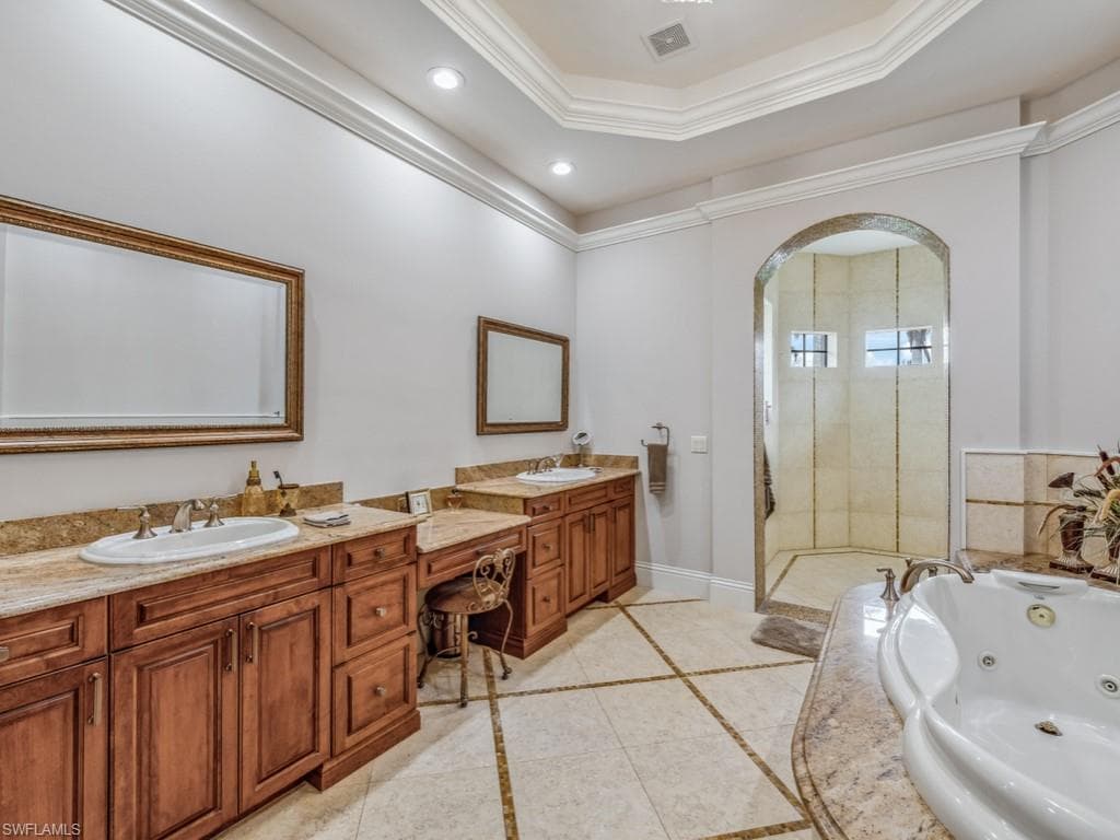 16509 Cellini LN-14