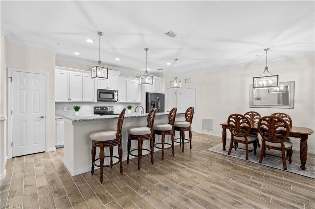 11700 Pasetto LN # 207, FORT MYERS FL 33908-4