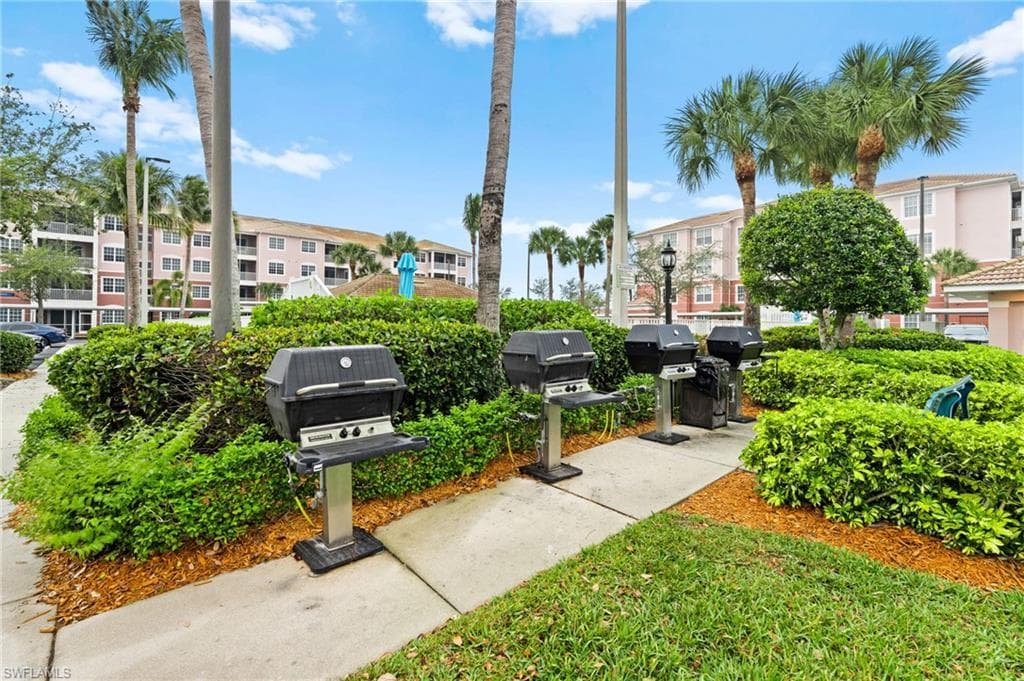 11700 Pasetto LN # 207, FORT MYERS FL 33908-29