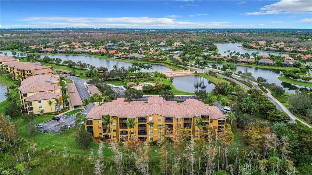 9715 Acqua CT # 127, NAPLES FL 34113-45