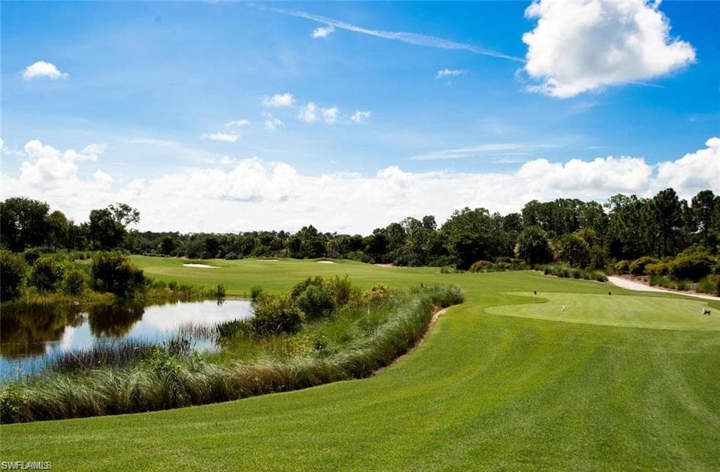 9715 Acqua CT # 127, NAPLES FL 34113-46