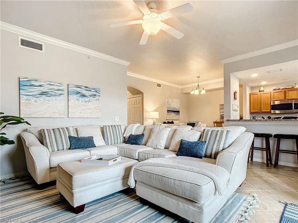 9715 Acqua CT # 127, NAPLES FL 34113-25