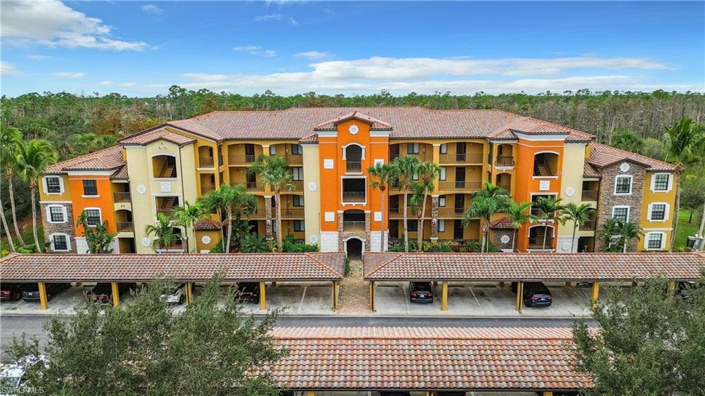 9715 Acqua CT # 127, NAPLES FL 34113-2