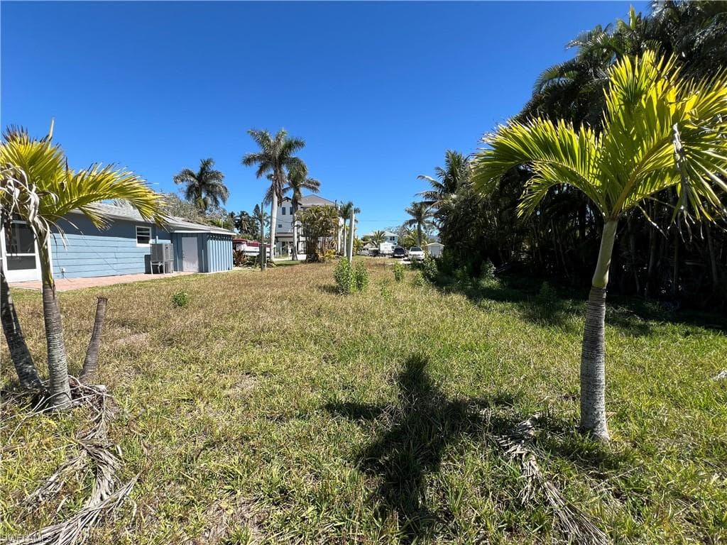 27575 Tarpon WAY, BONITA SPRINGS FL 34134-6