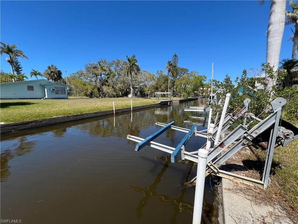 27575 Tarpon WAY, BONITA SPRINGS FL 34134-4