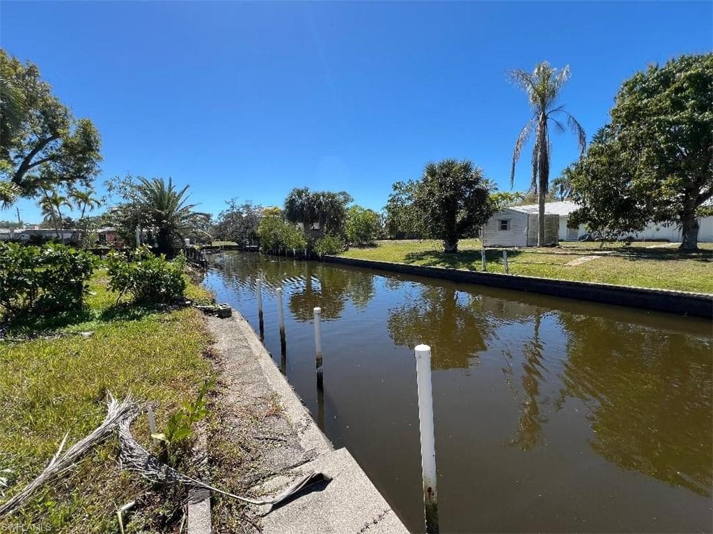 27575 Tarpon WAY, BONITA SPRINGS FL 34134-3