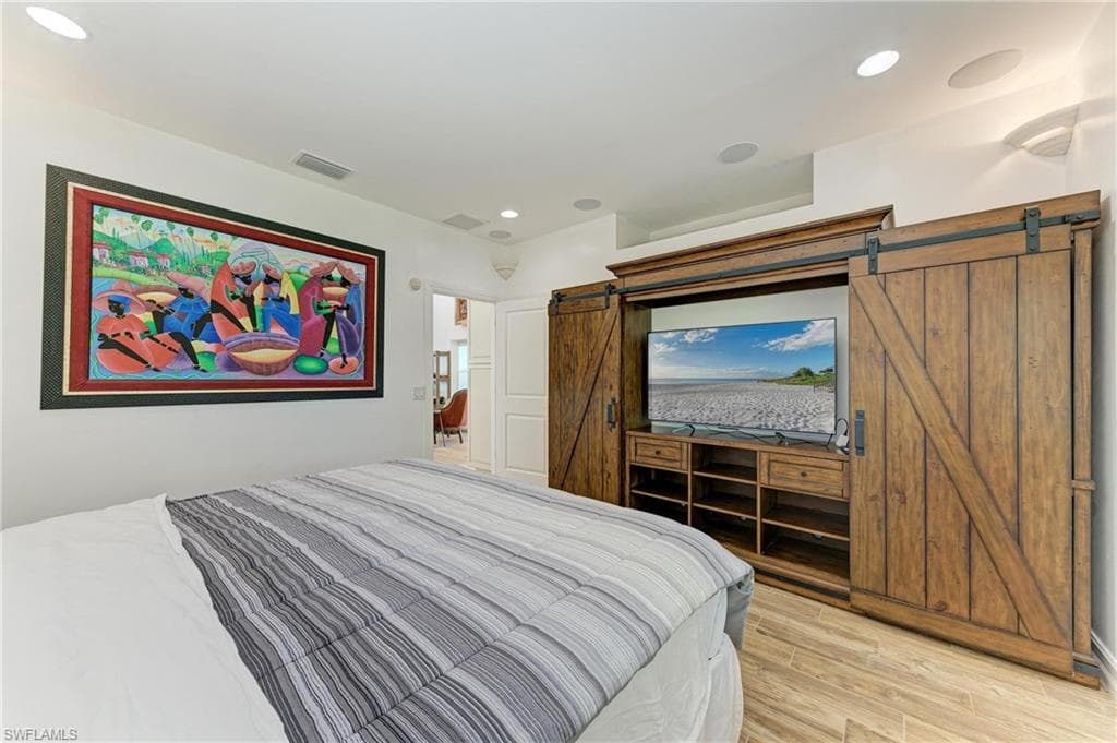 3790 Peace River DR, PUNTA GORDA FL 33983-45