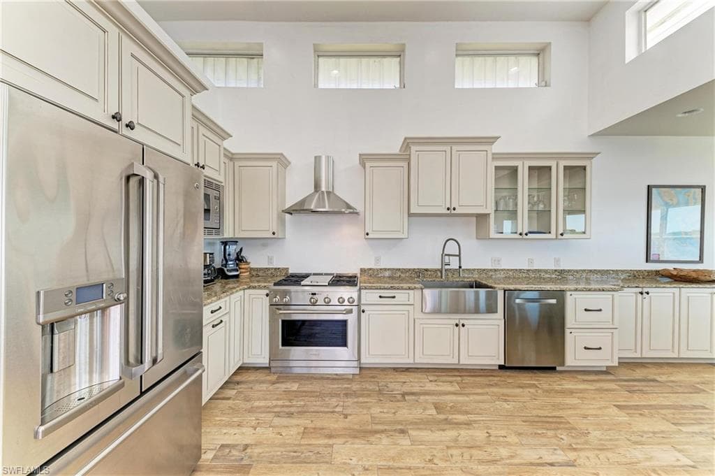 3790 Peace River DR, PUNTA GORDA FL 33983-44