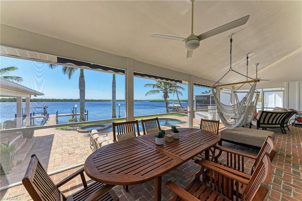 3790 Peace River DR, PUNTA GORDA FL 33983-36