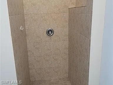 9226/9230 Tangelo BLVD-26