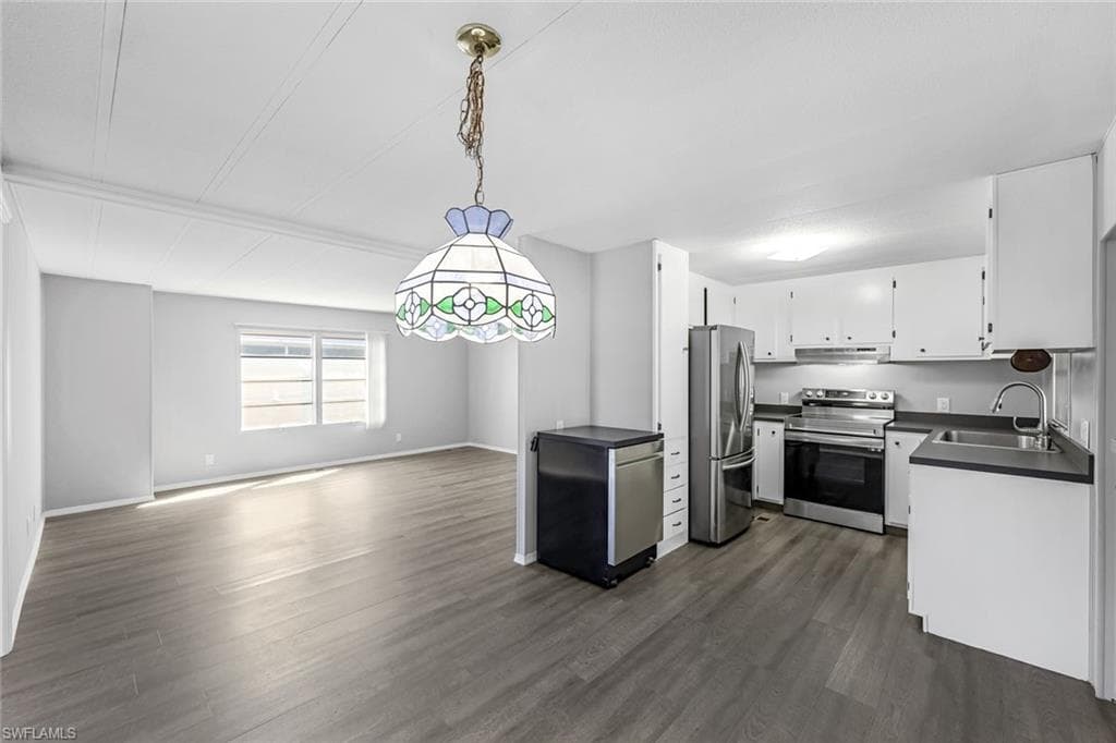 9317 Lord RD, BONITA SPRINGS FL 34135-1