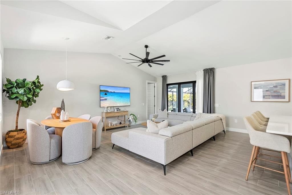 4600 Key Largo LN, BONITA SPRINGS FL 34134-1