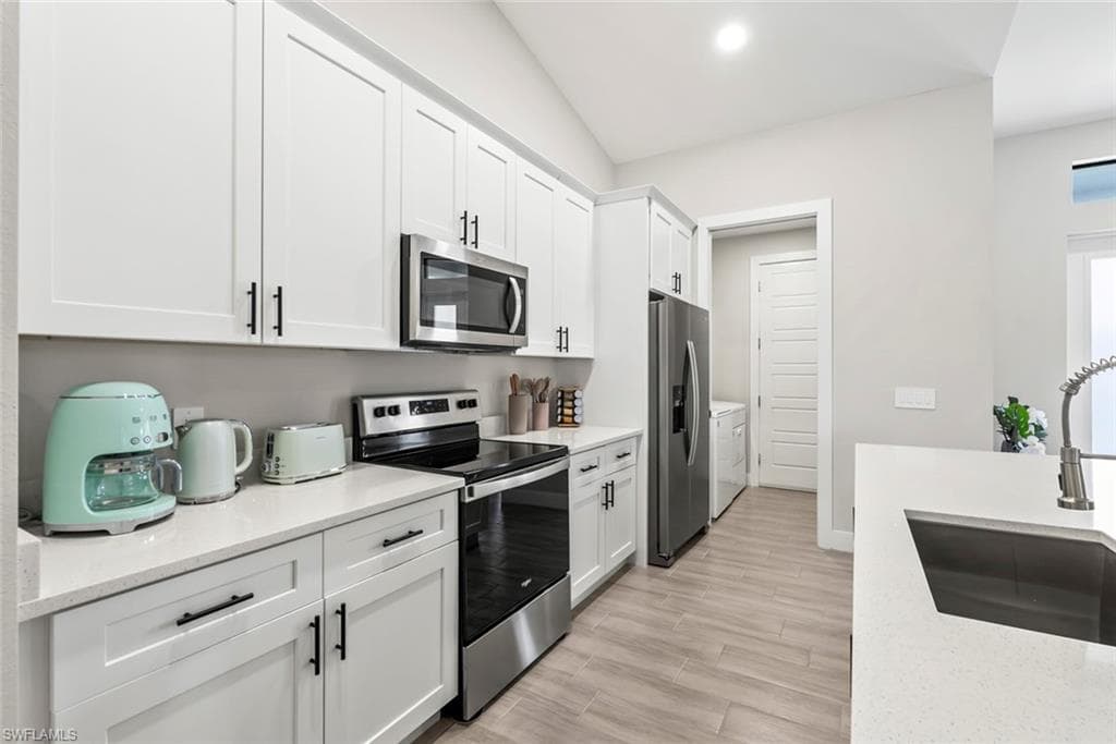 4600 Key Largo LN, BONITA SPRINGS FL 34134-9