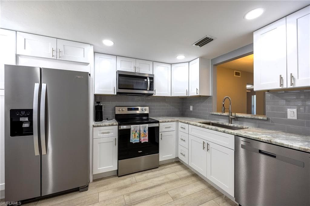 4012 SE 19th AVE 103-3