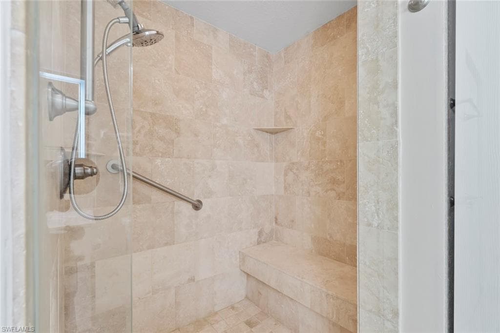 28621 Carriage Home DR # 204, BONITA SPRINGS FL 34134-35