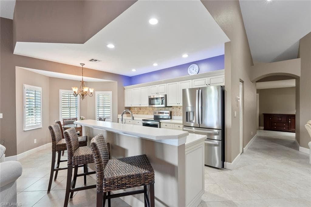 28621 Carriage Home DR # 204, BONITA SPRINGS FL 34134-20