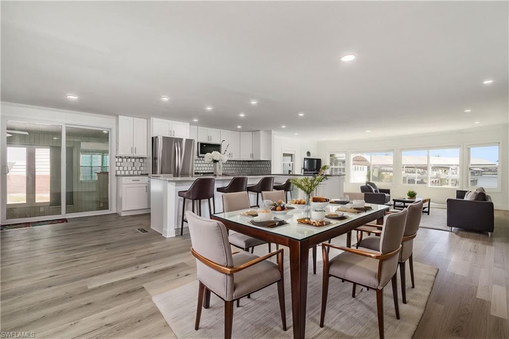 11181 Azalea LN, FORT MYERS BEACH FL 33931-6