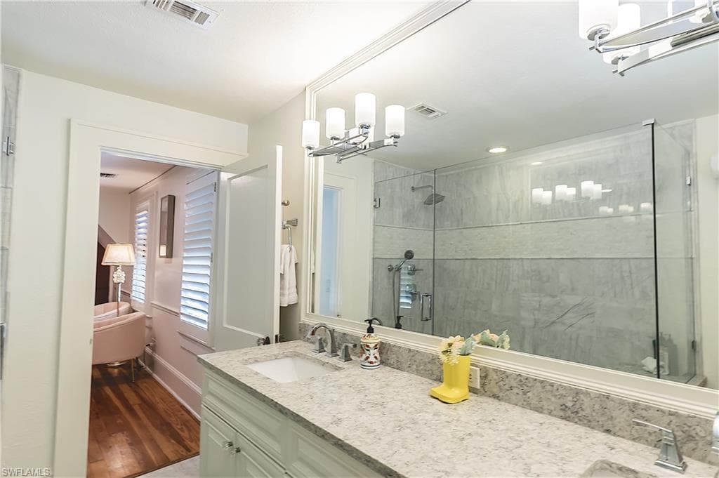 1427 El Prado AVE, FORT MYERS FL 33901-32