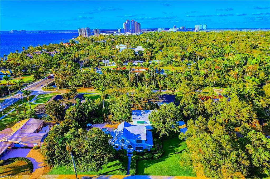 1427 El Prado AVE, FORT MYERS FL 33901-35