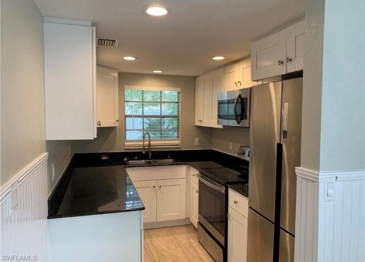 819 Courtington LN # 2, FORT MYERS FL 33919-1