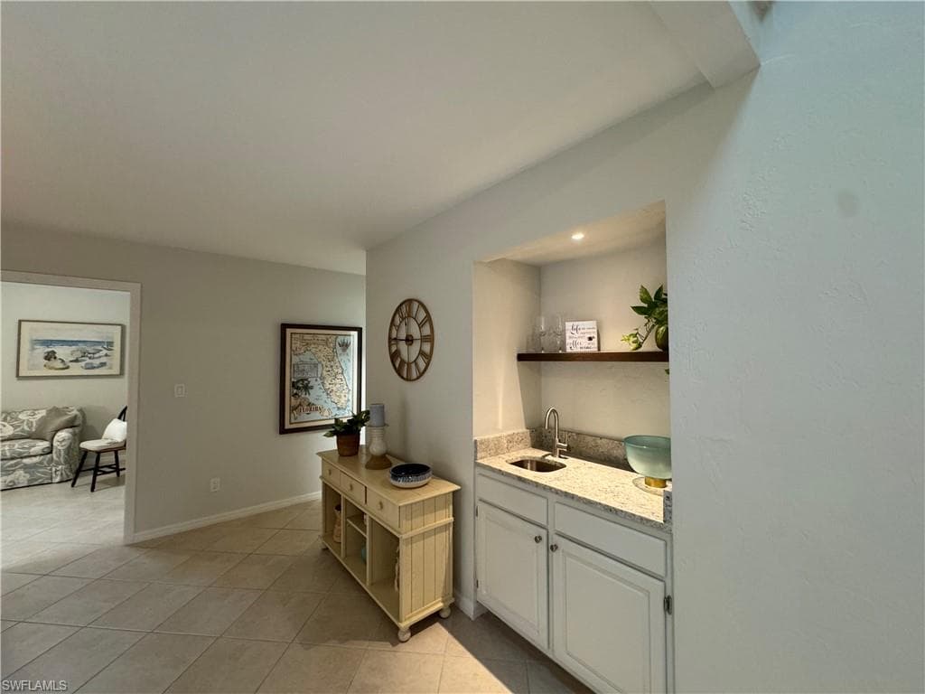 1281 Solana RD, NAPLES FL 34103-5