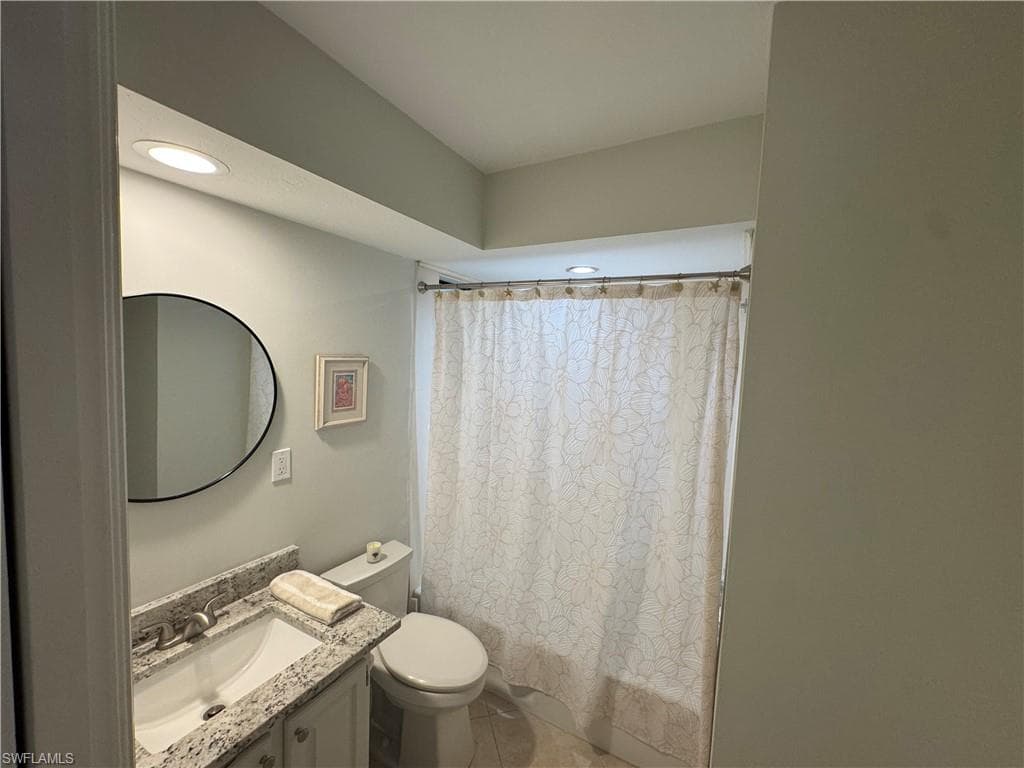 1281 Solana RD, NAPLES FL 34103-19