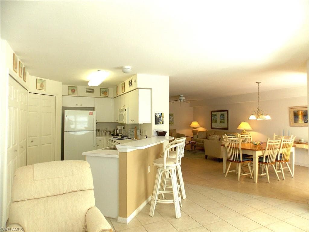 15475 Cedarwood LN # 104, NAPLES FL 34110-10