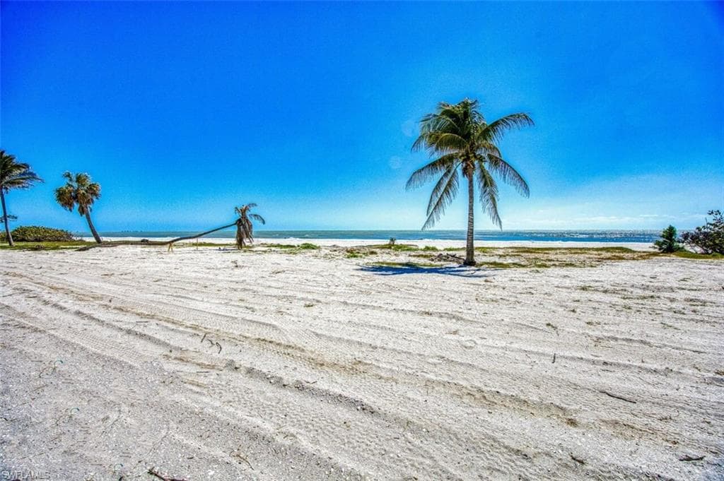 2255 W Gulf DR # 110, SANIBEL FL 33957-5