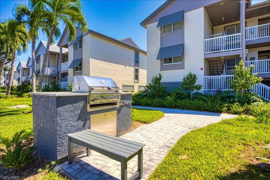 2255 W Gulf DR # 110, SANIBEL FL 33957-34