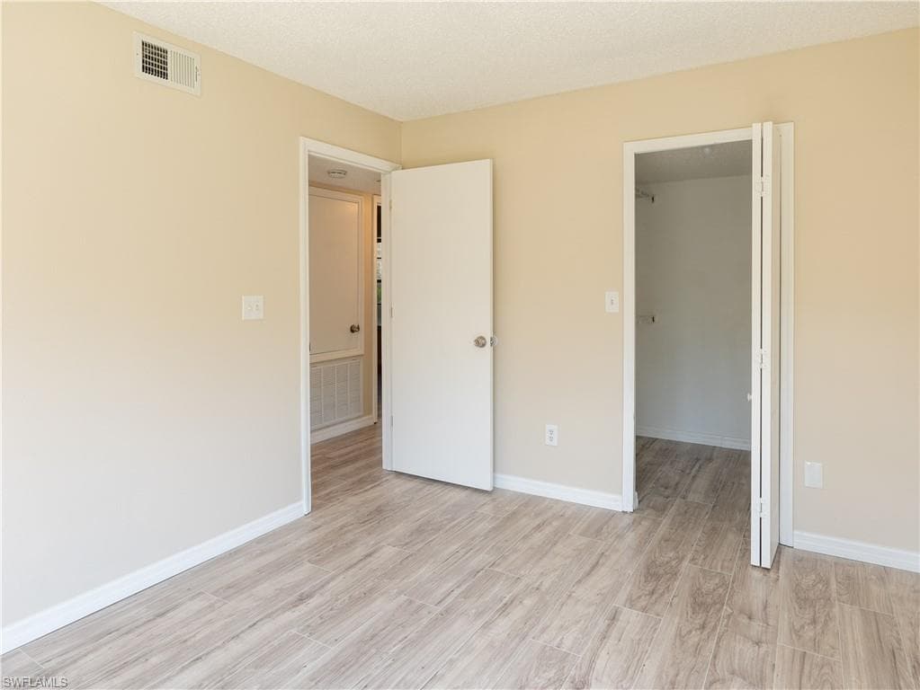 5007 LAGUNA BAY CIR # 37, KISSIMMEE FL 34746-8