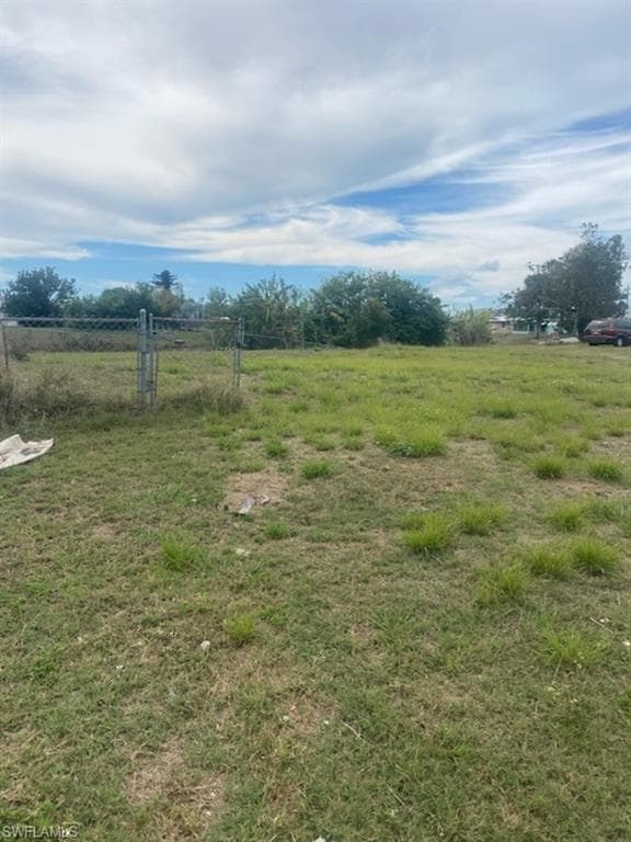 21427 Gladis AVE, PORT CHARLOTTE FL 33952-5