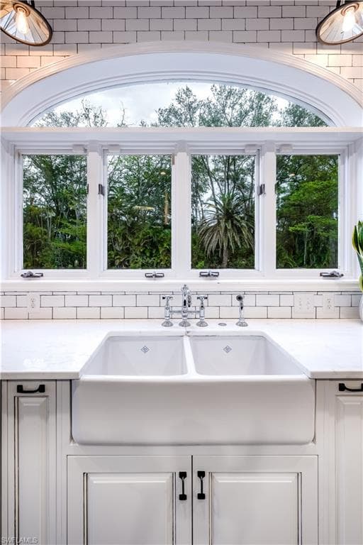 13189 VALEWOOD DR, NAPLES FL 34119-11