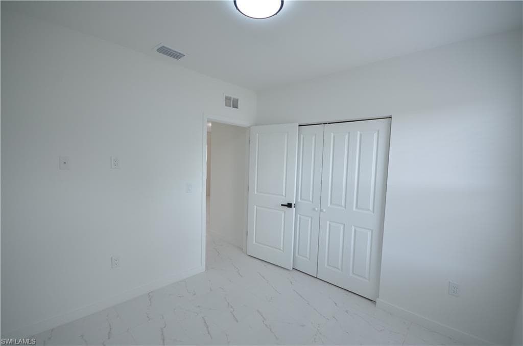 2188 Barker BLVD, FORT MYERS FL 33916-20