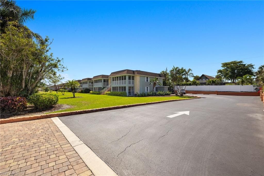 1400 Pompei LN # 1, NAPLES FL 34103-4