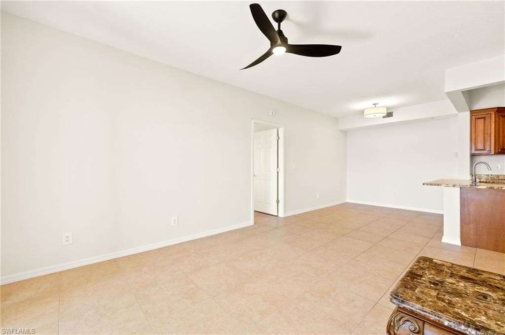 6401 Aragon WAY # 204, FORT MYERS FL 33966-5