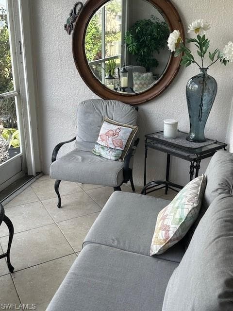 120 Pebble Shores DR # 106, NAPLES FL 34110-12