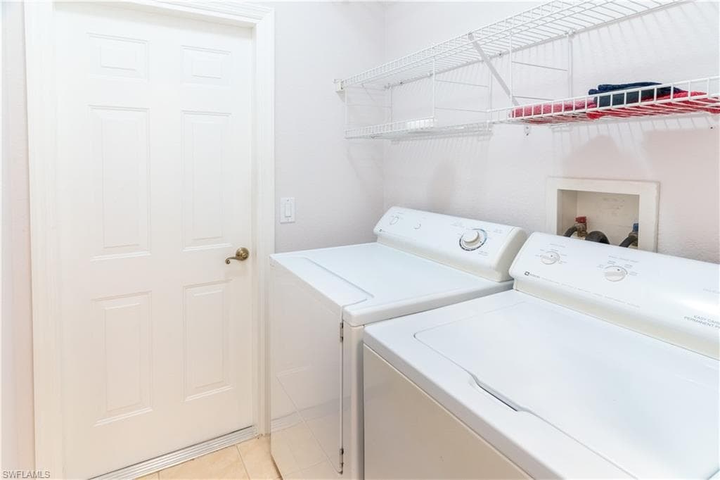 2895 Orange Grove TRL, NAPLES FL 34120-23