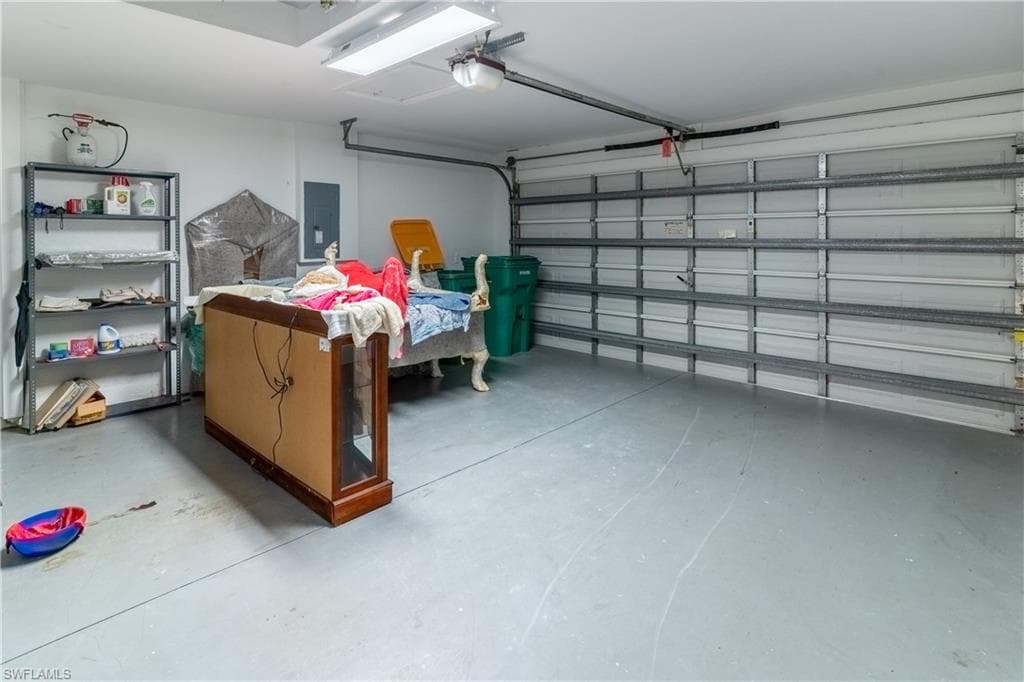 2895 Orange Grove TRL, NAPLES FL 34120-29