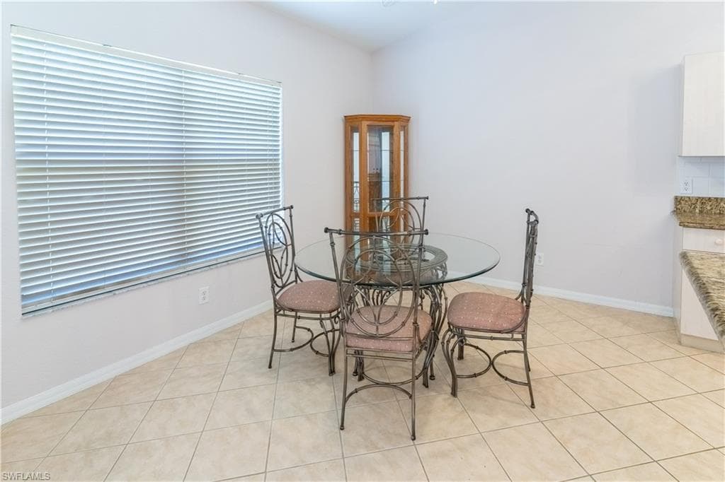 2895 Orange Grove TRL, NAPLES FL 34120-9