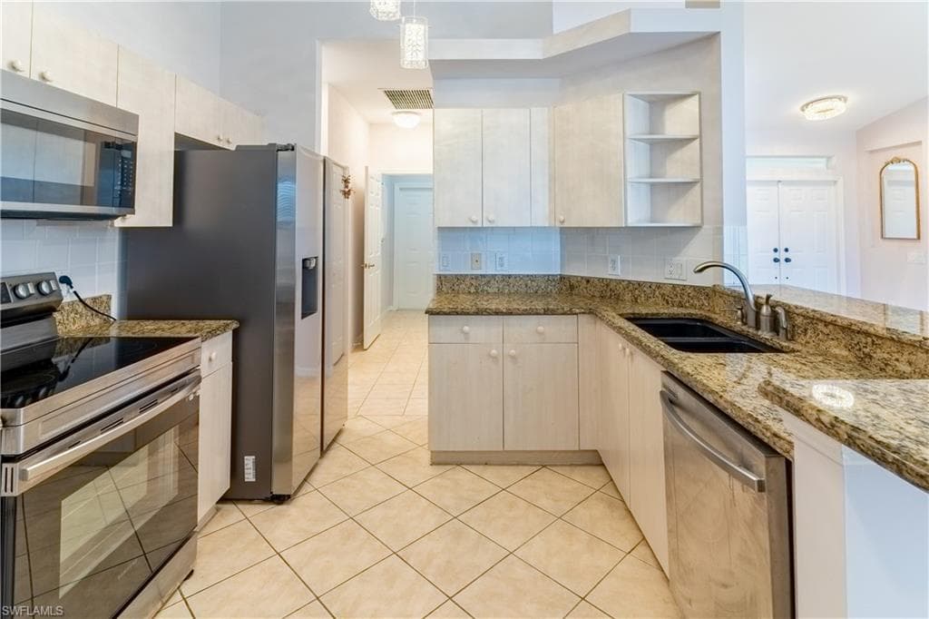 2895 Orange Grove TRL, NAPLES FL 34120-7