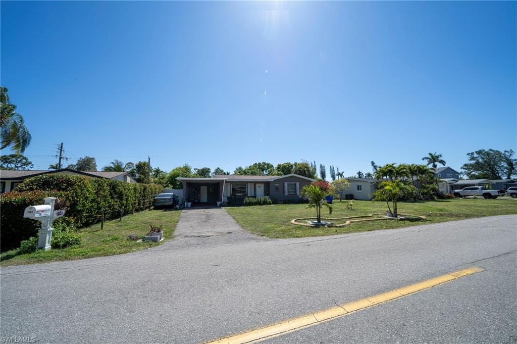 1862 Moreno AVE, FORT MYERS FL 33901-1
