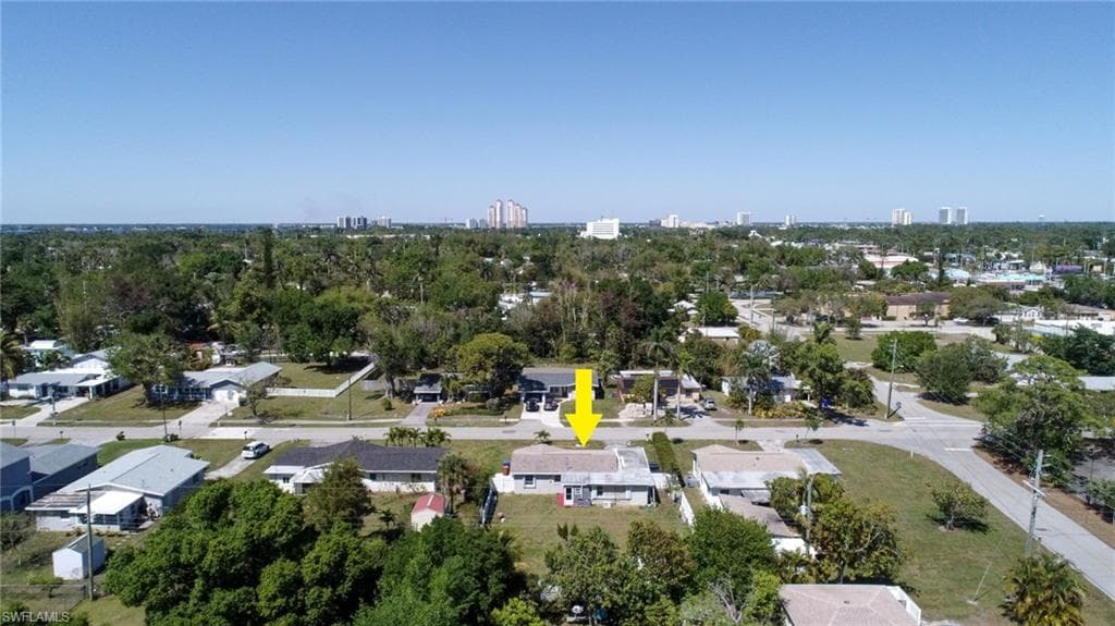 1862 Moreno AVE, FORT MYERS FL 33901-32