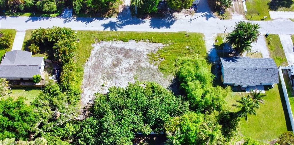 58 Cabana AVE, NORTH FORT MYERS FL 33903-1
