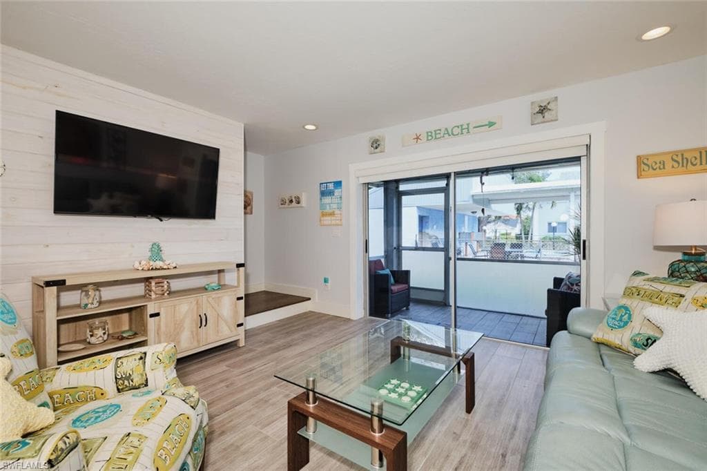 5027 SW 16th PL # 103, CAPE CORAL FL 33914-12