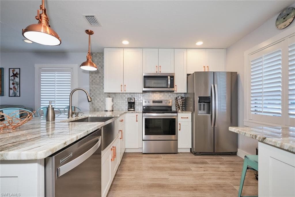 5027 SW 16th PL # 103, CAPE CORAL FL 33914-6