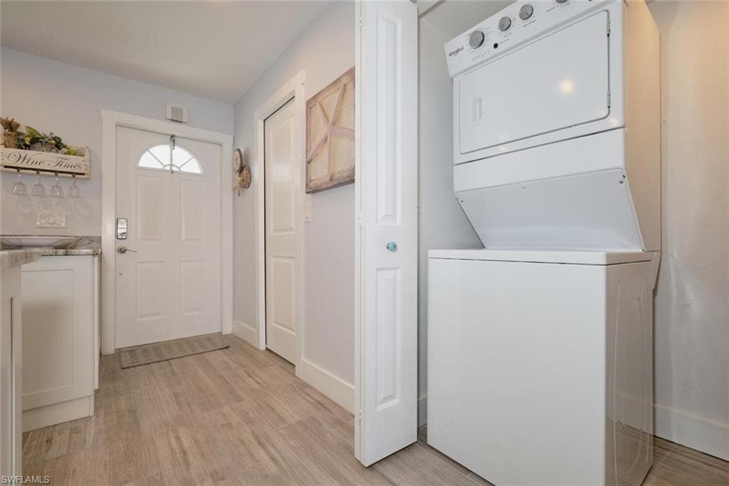 5027 SW 16th PL # 103, CAPE CORAL FL 33914-10