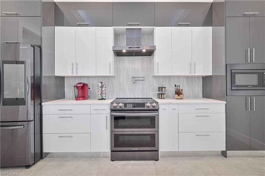 3619 SE 16th PL, CAPE CORAL FL 33904-26